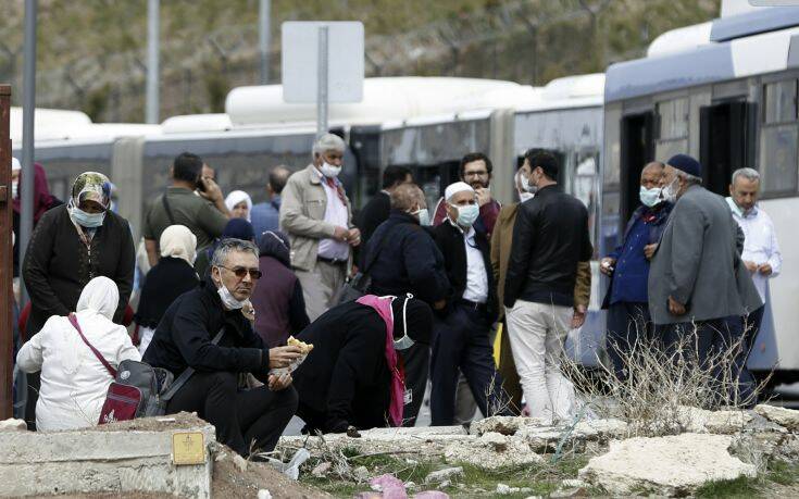Κορονοϊός: Η Τουρκία βάζει σε καραντίνα χιλιάδες προσκυνητές που επέστρεψαν από τη Σαουδική Αραβία