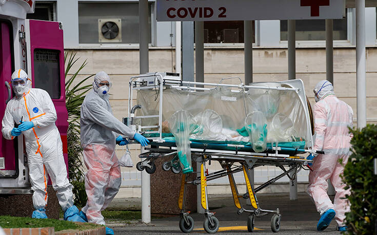 Κορονοϊός στην Ιταλία: «Σε μια εβδομάδα τσάκισα τα χέρια μου» περιγράφει νοσηλεύτρια στη Φλωρεντία