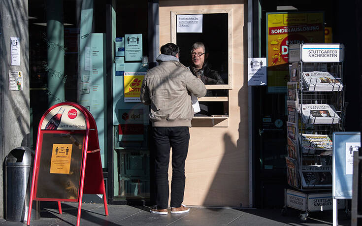 Ένας στους δύο Γερμανούς φοβάται ότι θα μολυνθεί από τον κορονοϊό