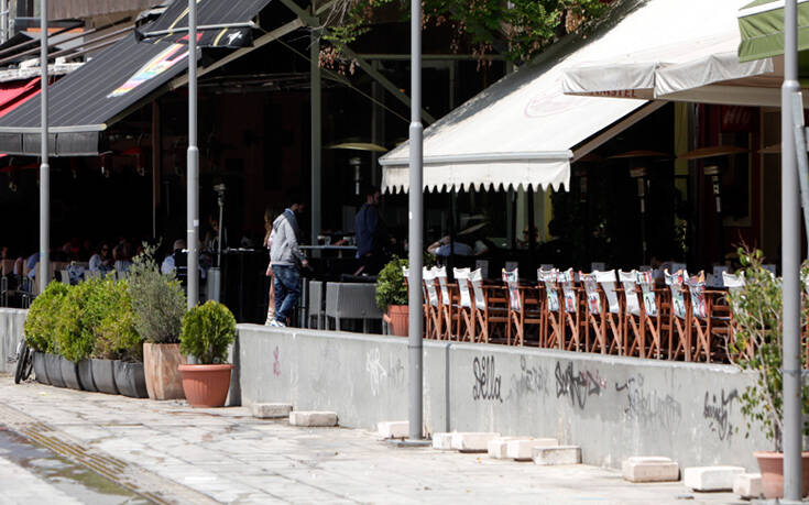 Κορονοϊός: «Απαράδεκτος ο συνωστισμός στα καφέ της πόλης»