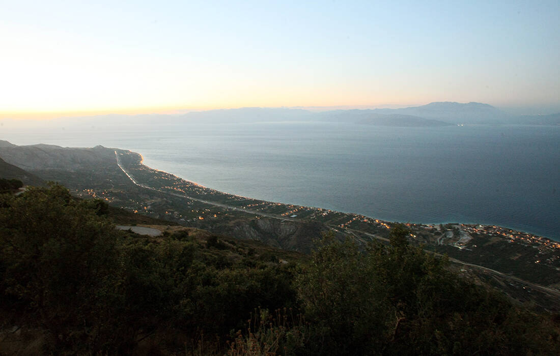 Το μοναστήρι στην Κορινθία με τη θέα που κόβει την ανάσα