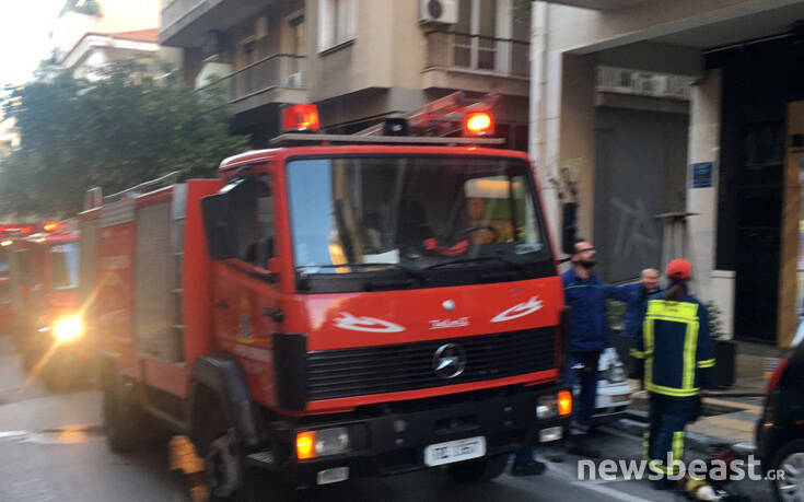 Φωτιά τώρα στο Κολωνάκι