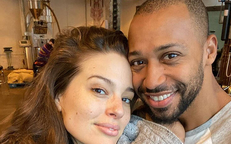 Η στιγμή που η Ashley Graham γεννά τον γιο της