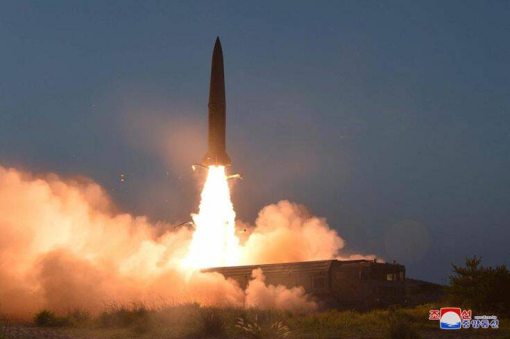 Η Βόρεια Κορέα εκτόξευσε πυραύλους, αγνώστου τύπου