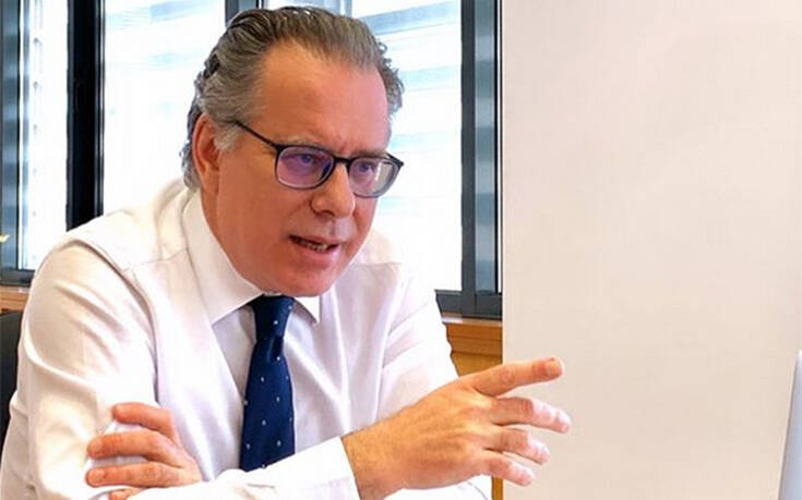 Το μεταναστευτικό ζήτημα στο επίκεντρο της επικοινωνίας Κουμουτσάκου – Πάιατ