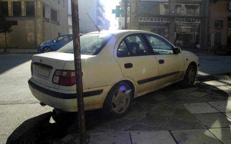 Κορονοϊός Θεσσαλονίκη: Οδηγοί παρκάρουν ανεξέλεγκτα λόγω μειωμένης κίνησης