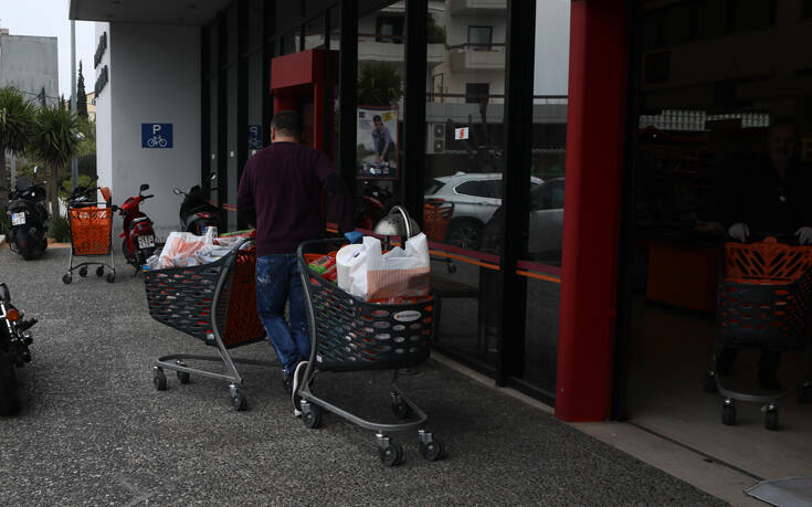 Ανοιχτά καταστήματα και σούπερ μάρκετ την Κυριακή