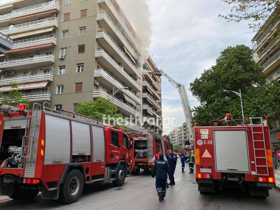 Νεκρός 86χρονος σε φωτιά διαμερίσματος στην ανατολική Θεσσαλονίκη