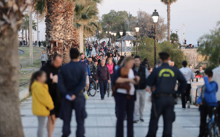 Απαγόρευση κυκλοφορίας: Χαμός χθες στον Φλοίβο, οι Αθηναίοι βγήκαν βόλτα