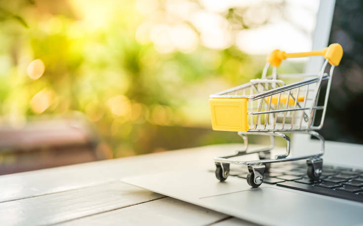 Σούπερ μάρκετ: Αυξήθηκαν οι online πωλήσεις – 78 ευρώ κατά μέσο όρο δίνουν οι καταναλωτές για τις αγορές τους