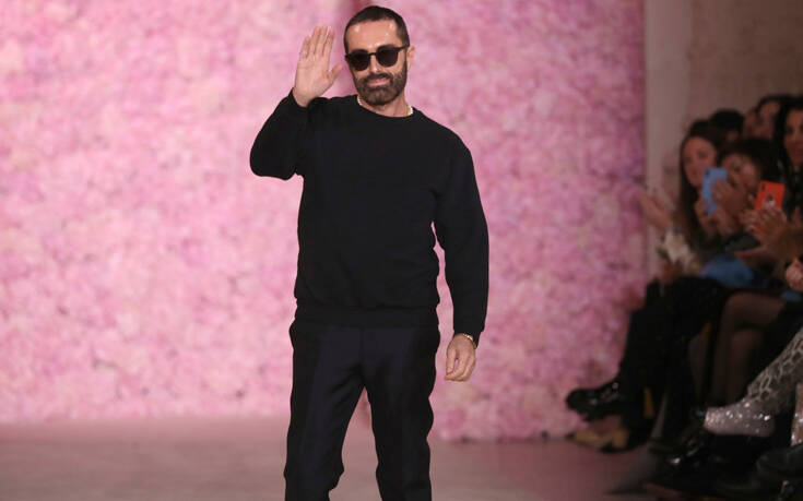 Giambattista Valli: Μετά από έναν τυφώνα, ο ήλιος βγαίνει ξανά