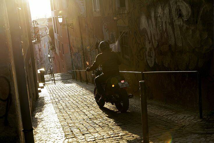 Πορτογαλία: Πάνω από 500.000 εργαζόμενοι κινδυνεύουν με αναστολή συμβάσεων εργασίας λόγω κορονοϊού