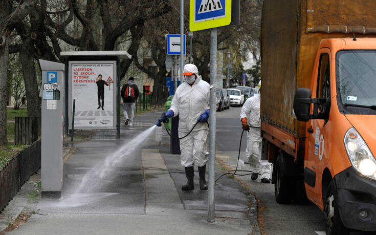 Ουγγαρία: Η Βουδαπέστη ενισχύει τα περιοριστικά μέτρα μπροστά στην έξαρση της επιδημίας