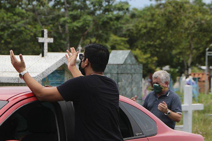 Ημέρα εθνικής προσευχής η Κυριακή για να «απελευθερωθεί» από τον κορονοϊό η Βραζιλία
