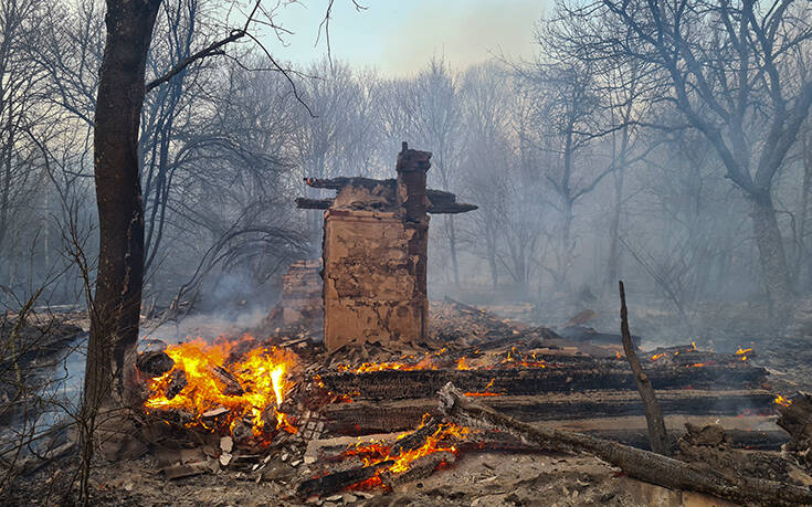 Τσέρνομπιλ: Υπό έλεγχο η φωτιά σήμερα &#8211; Αναφορές για αυξημένη ραδιενέργεια