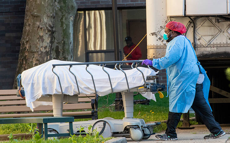 Δράμα στις ΗΠΑ με τον κορονοϊό: 15.000 νεκροί και σχεδόν 430.000 κρούσματα