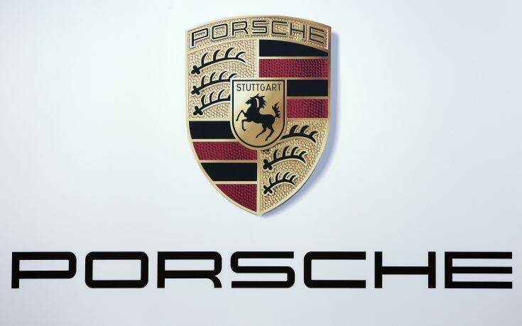 Υπέρ των κορονοομολόγων και η&#8230; Porsche