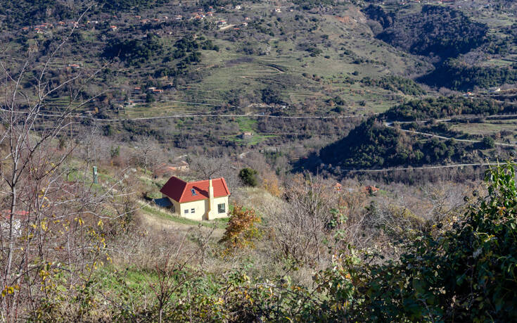 Κατεδαφίζονται 60 αυθαίρετα κτίσματα στην Αττική