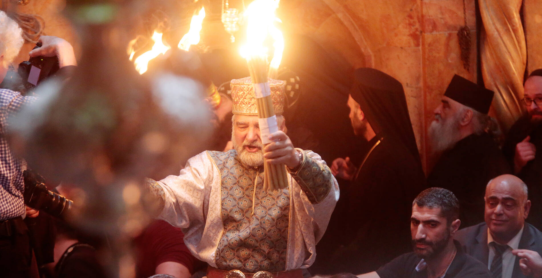 Τι θα γίνει με την αφή του Αγίου Φωτός και την μεταφορά του στην Ελλάδα