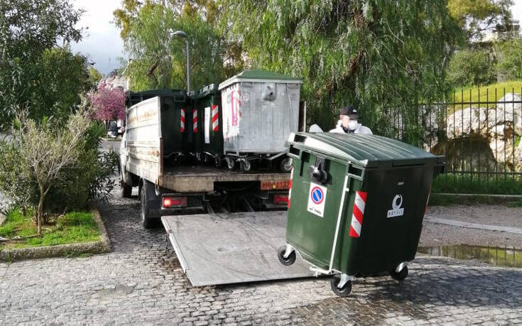Ο δήμος Αθηναίων ξεκίνησε την τοποθέτηση 7500 νέων κάδων απορριμμάτων σε όλη την πόλη