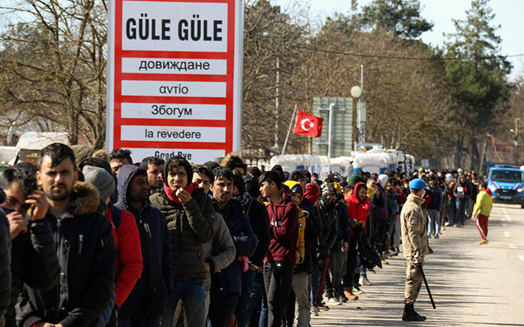 Guardian: Οι πρόσφυγες που έγιναν πιόνια στο παιχνίδι του Ερντογάν