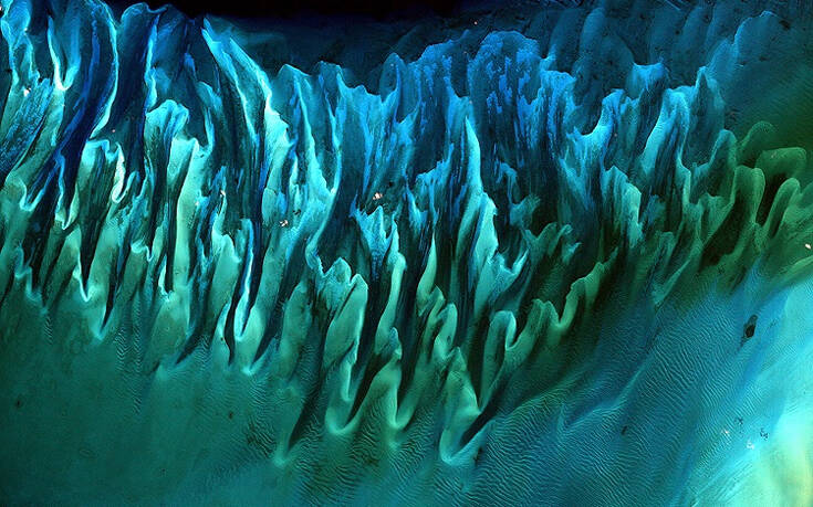 NASA: Έτσι φαίνεται η άμμος του ωκεανού από το διάστημα