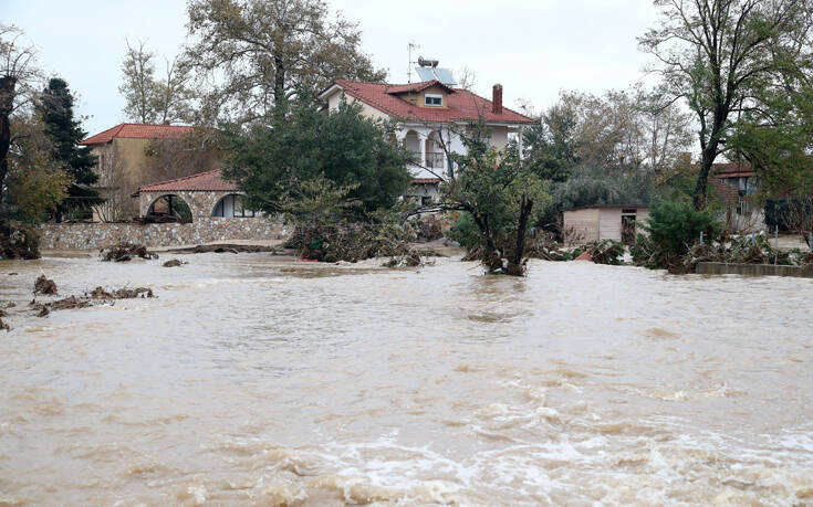 Καλύτερη η εικόνα σε Θεσσαλονίκη και Χαλκιδική: Αποκαθίστανται τα προβλήματα από την σφοδρή βροχόπτωση