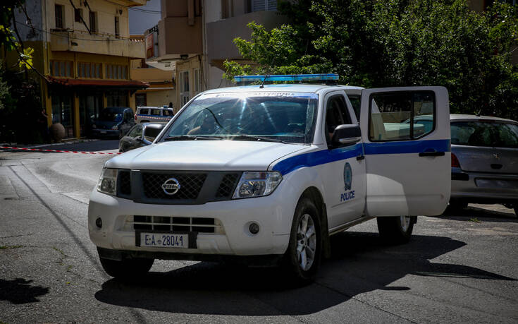 Φονικό στα Ανώγεια: «Έπιασα τον πατέρα μου και είδα την τρύπα στο στήθος&#8230; Θόλωσα, άρχισα να πυροβολώ»