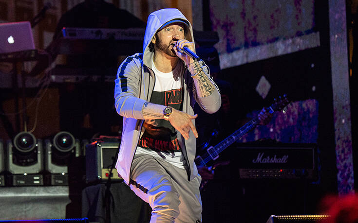 O Eminem έδωσε στους θαυμαστές του… τον αριθμό του τηλεφώνου του