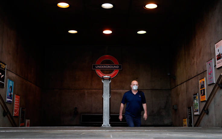 Λιγότεροι επιβάτες κατά 85% σε μετρό και λεωφορεία στο Λονδίνο