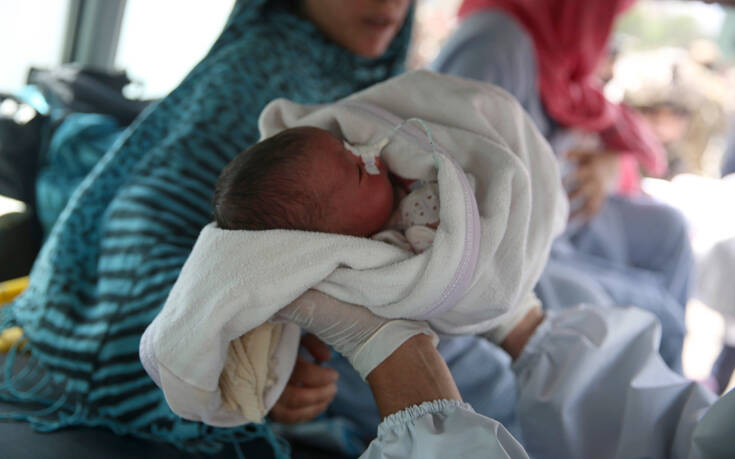 Επίθεση στο Αφγανιστάν: Σκοτώθηκαν τρεις γυναίκες μέσα στην αίθουσα τοκετού ενώ γεννούσαν τα μωρά τους