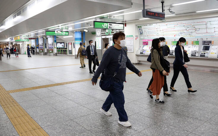 Χαλαρώνει σταδιακά η Ιαπωνία τα μετρά κατά του κορονοϊού