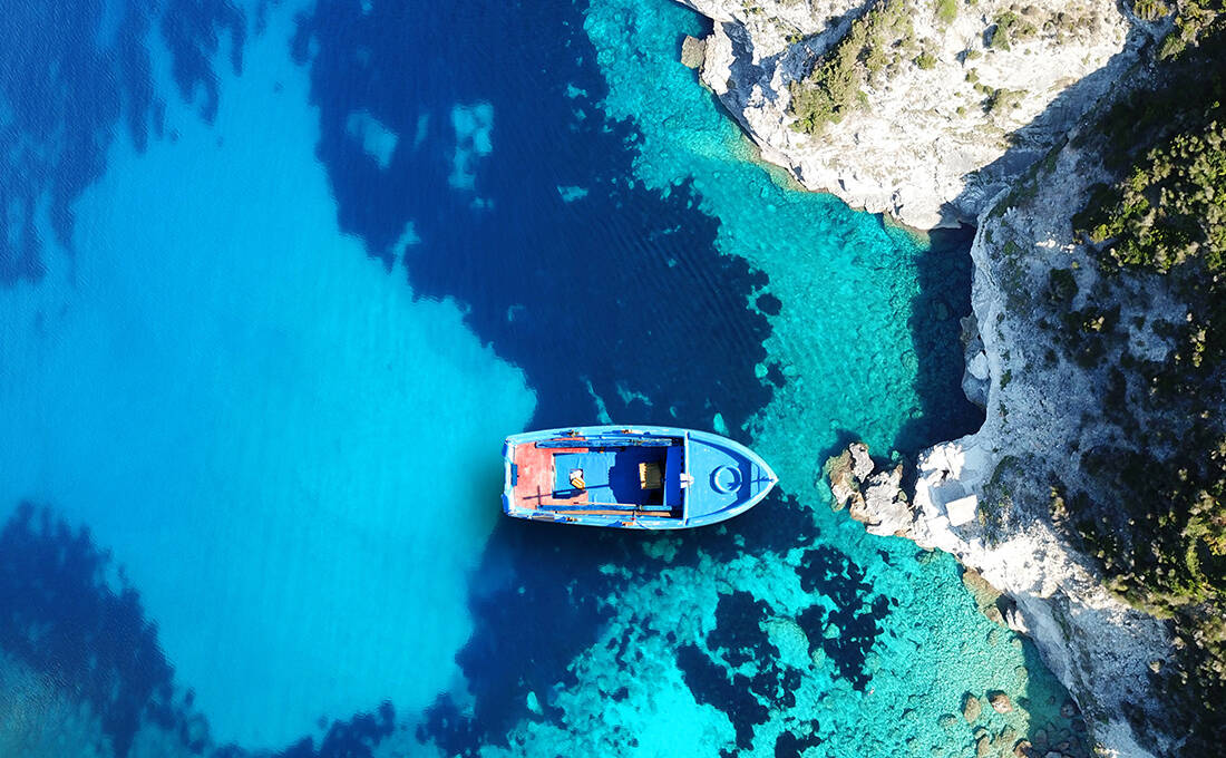 Εντυπωσιακές εικόνες από τη Μήλο