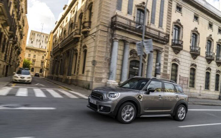 Mini Countryman Plug-in Hybrid, για άνεση στην πόλη και δράση στην εξοχή