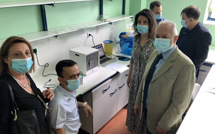 Υπερσύγχρονο μηχάνημα ανίχνευσης κορονοϊού παραδόθηκε στο νοσοκομείο Κέρκυρας