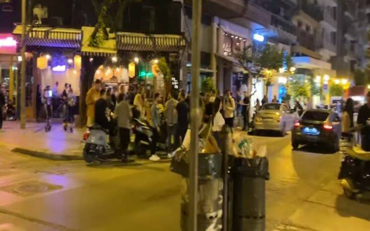 Δεύτερη νύχτα συνωστισμού για ένα ποτό στη Θεσσαλονίκη &#8211; Νέα επέμβαση της Αστυνομίας