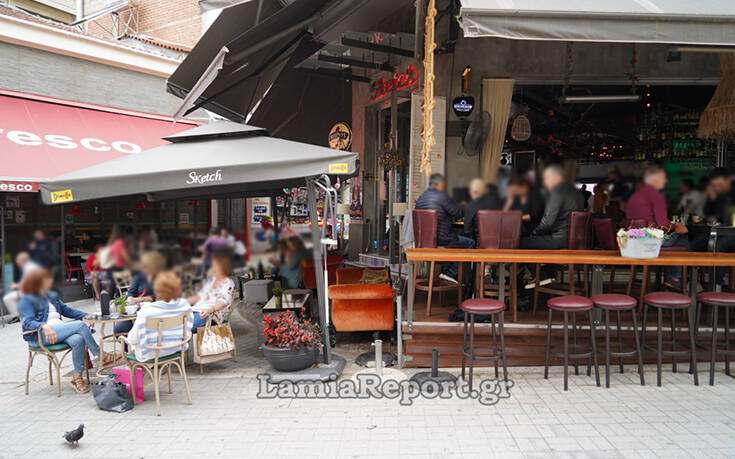 Έτσι ήταν η πρώτη ημέρα στη Λαμία με το άνοιγμα στις καφετέριες