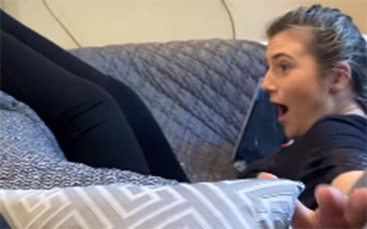 Πώς είναι να ζεις σε μια οικογένεια που κάνει όλο φάρσες