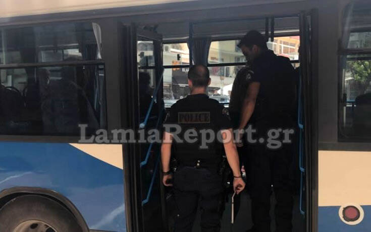 Επιβάτες στη Λαμία δεν φορούν μάσκες στα λεωφορεία: «Δεν υπάρχει κορονοϊός, είναι όλα συνωμοσίες»