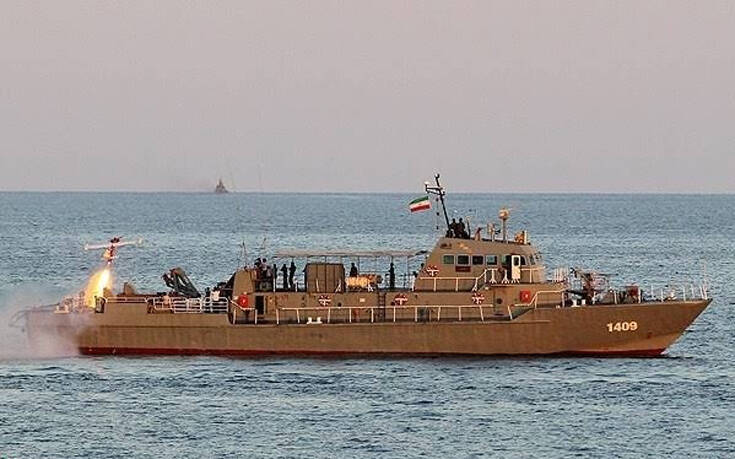 Τραγικό λάθος σε στρατιωτική άσκηση στο Ιράν, πολεμικό πλοίο χτυπήθηκε από πύραυλο