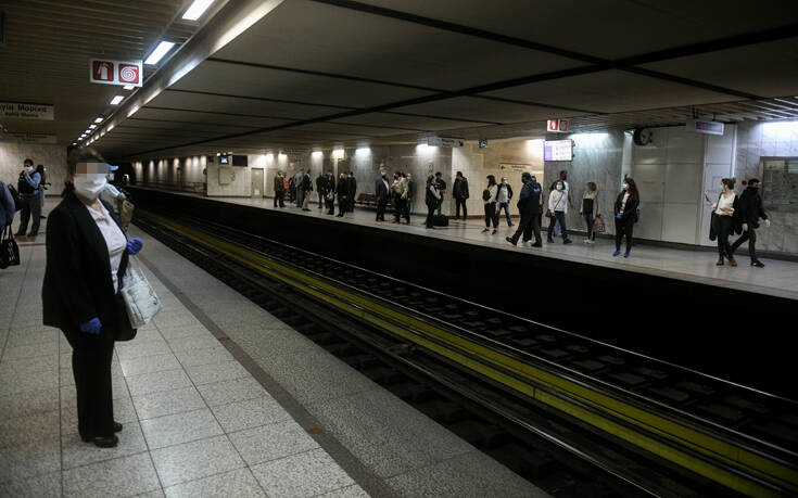 Η πρώτη μέρα στο μετρό μετά το lockdown: Μάσκες, αποστάσεις ασφαλείας και «βοηθοί επιβατών» &#8211; Κάθε πότε γίνονται δρομολόγια