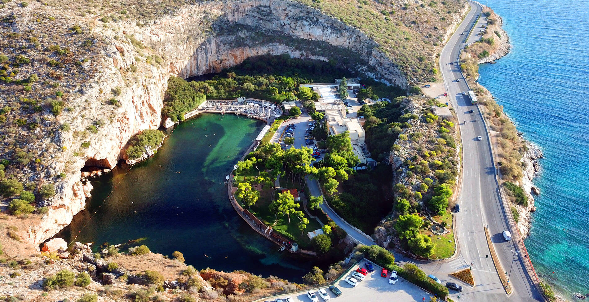 Στα άδυτα των μυστικών της Λίμνης της Βουλιαγμένης