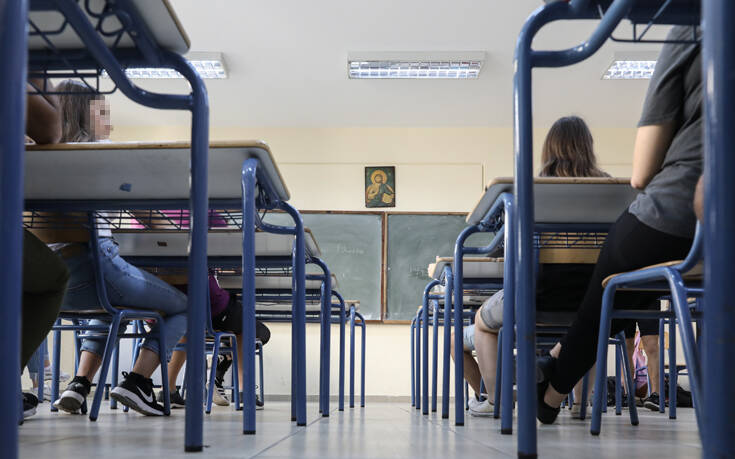 Ξεκινούν οι προαγωγικές και απολυτήριες εξετάσεις στα Λύκεια – Πότε κλείνουν τα σχολεία