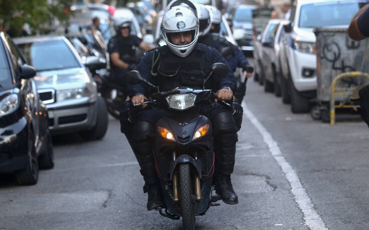 Φωτιά στην Αττική: Περιπολίες της ΟΠΚΕ για την αποτροπή πλιάτσικου στα καμένα σπίτια – Έχουν γίνει έξι συλλήψεις