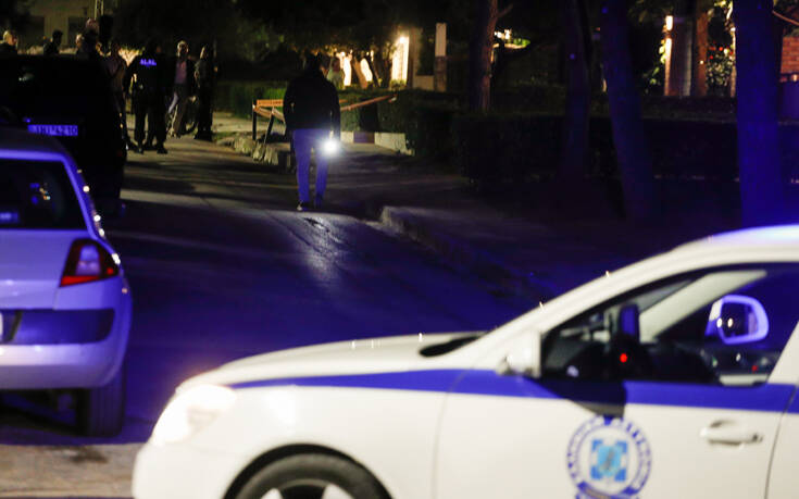 Πυροβολισμοί έξω από φούρνο στη Βάρης-Κορωπίου με έναν τραυματία