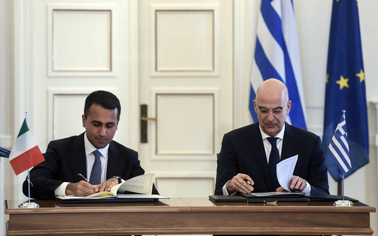 Συναντήσεις Δένδια με τους εκπροσώπους των κομμάτων για τη συμφωνία Ελλάδας – Ιταλίας