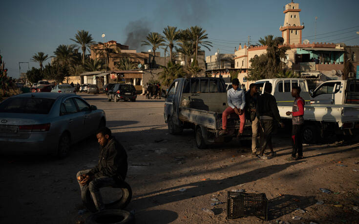 Πολιτικό χάος στη Λιβύη, ακόμα πιο δύσκολη αντιμετώπιση του κορονοϊού