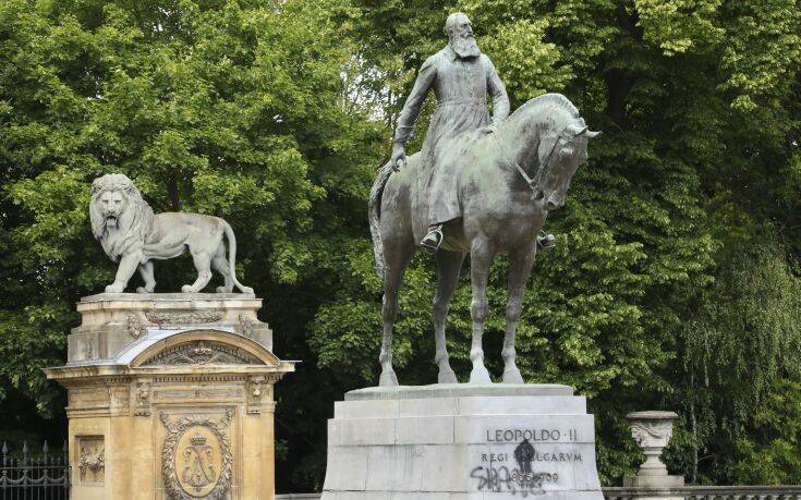 «Αποκαθηλώθηκε» στην Αμβέρσα άγαλμα του «σφαγέα του Κονγκό», Λεοπόλδου Β’