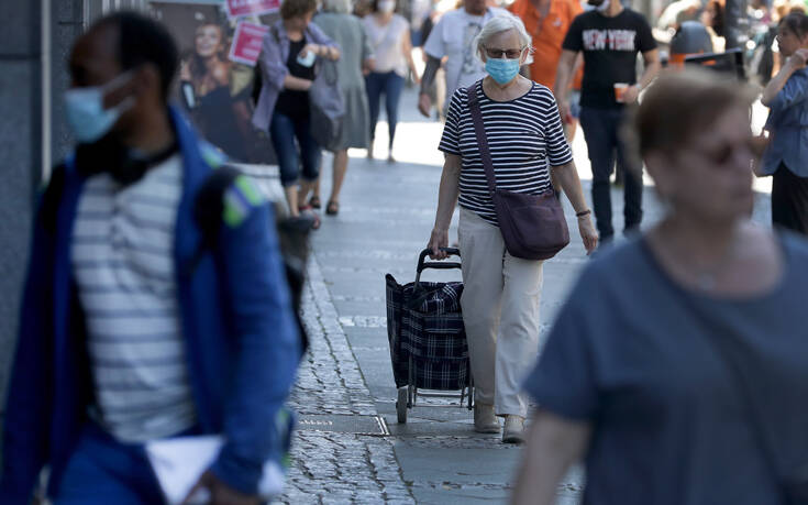 Καμπανάκι Μέρκελ για την αύξηση των κρουσμάτων στη Γερμανία: «Πρέπει να ενεργήσουμε πιο αυστηρά»