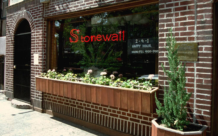 Έρανος για να επιβιώσει το Stonewall Inn της Νέας Υόρκης